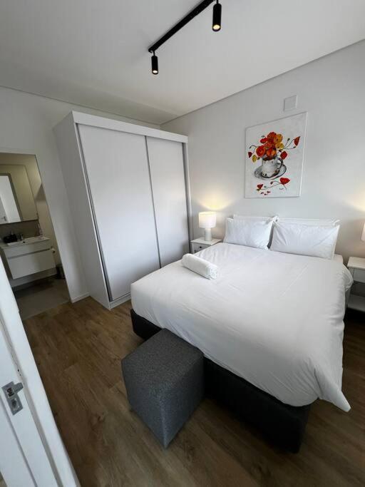 2 Bed Luxury Flat - George Mountain View With Pool Apartment Exterior photo