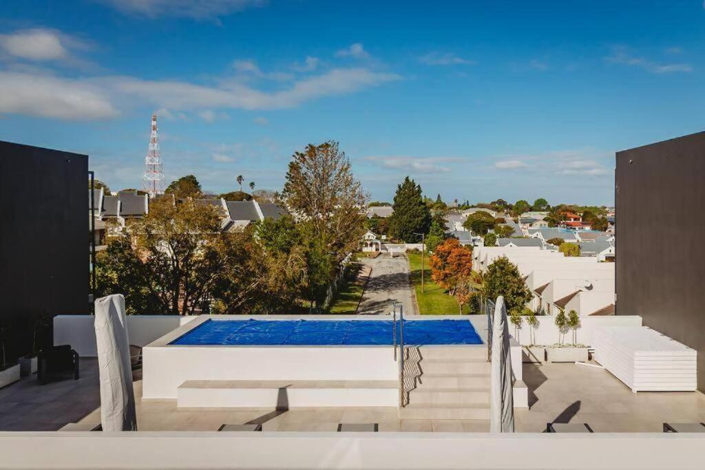 2 Bed Luxury Flat - George Mountain View With Pool Apartment Exterior photo